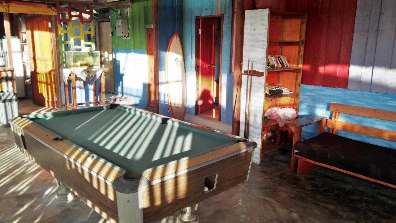 Salty Dog Hostel Telukdalem Екстериор снимка