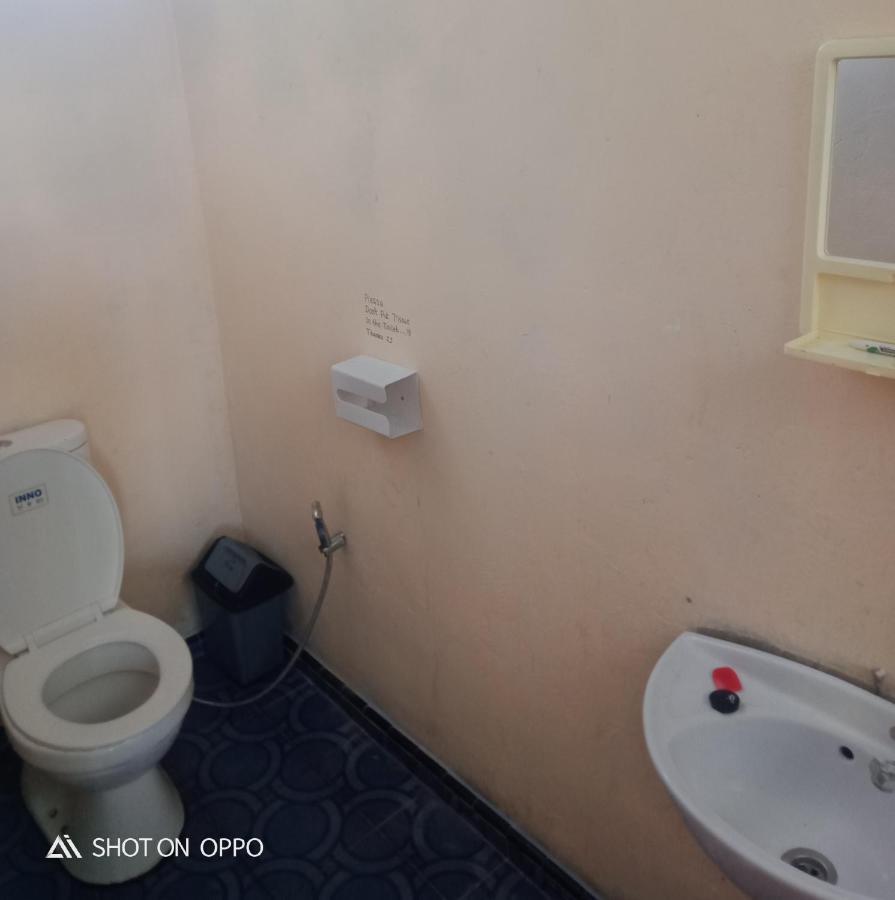 Salty Dog Hostel Telukdalem Екстериор снимка